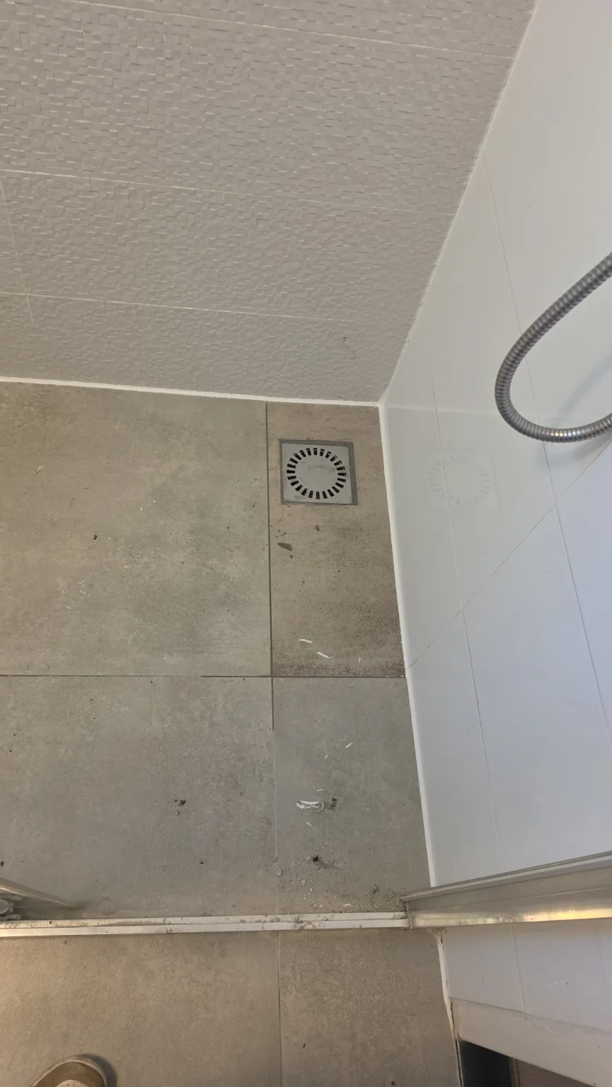 Doucheput en sanitair detailwerk door RMD Klussen